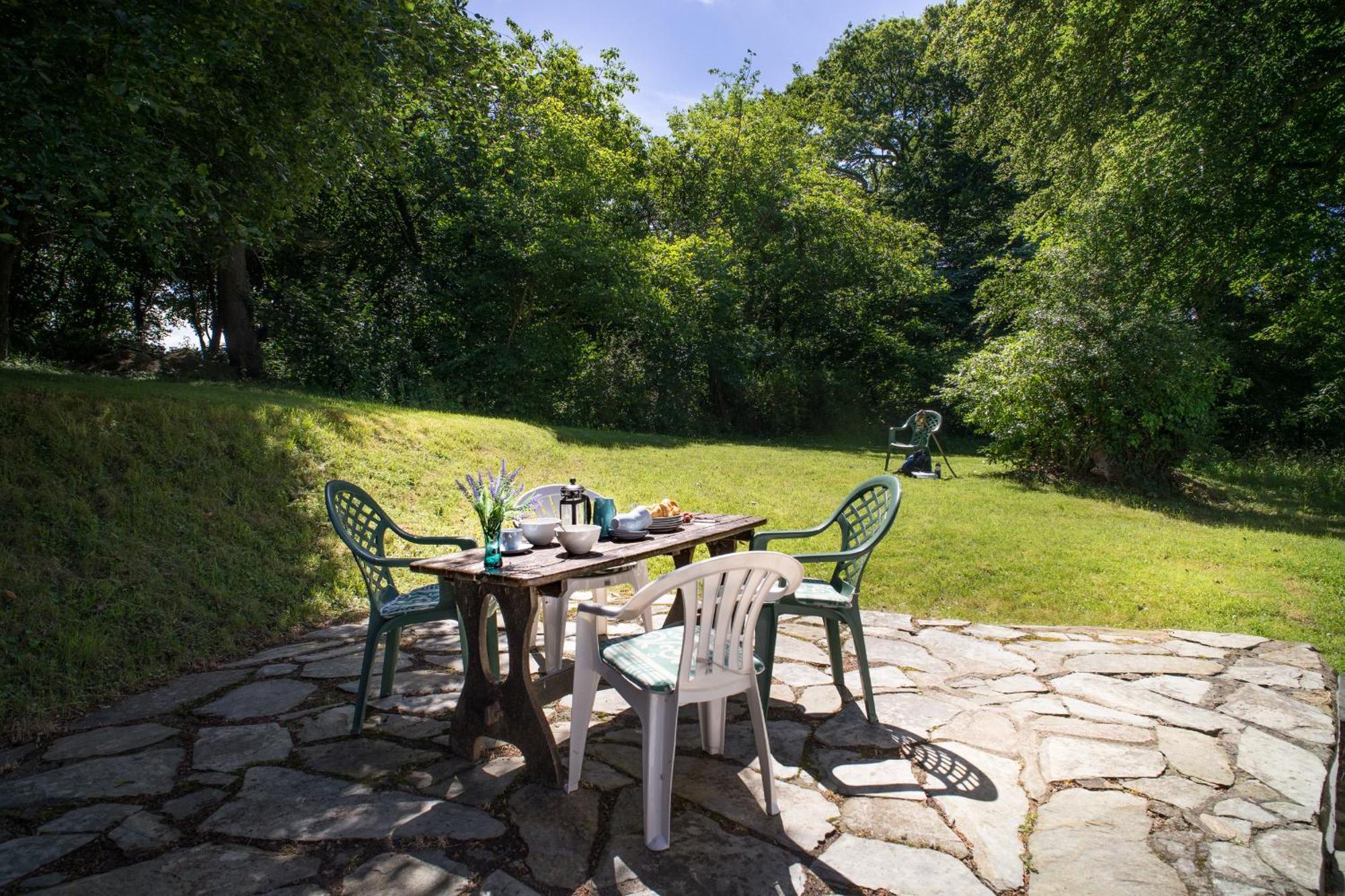Garden Cottage Newcastle Emlyn Exterior photo